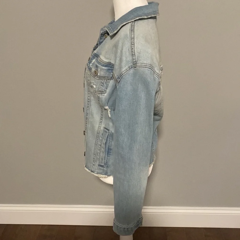 Hollister lightly worn